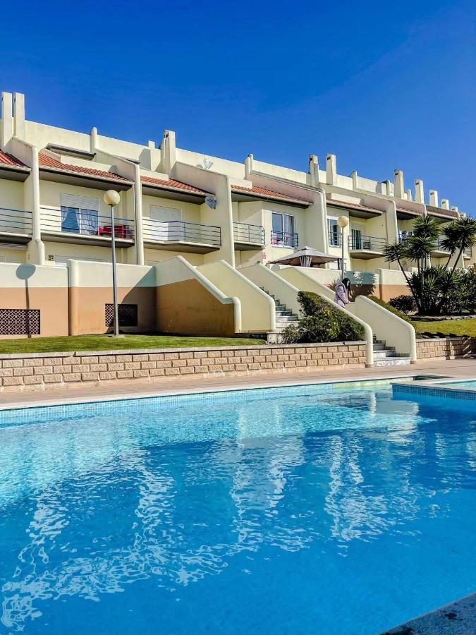 Peniche Master Bedroom With Sea View Balcony, Private Bathroom, Shared Kitchen, Swimming Pool, Surfing Resort Атогия да Балея Екстериор снимка