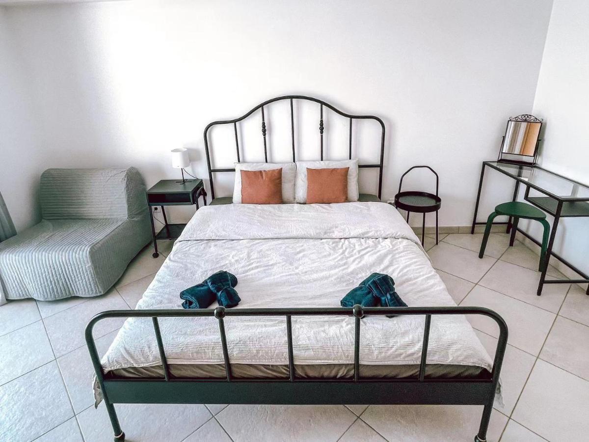 Peniche Master Bedroom With Sea View Balcony, Private Bathroom, Shared Kitchen, Swimming Pool, Surfing Resort Атогия да Балея Екстериор снимка