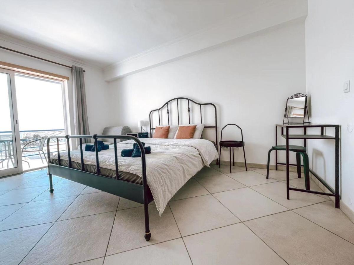 Peniche Master Bedroom With Sea View Balcony, Private Bathroom, Shared Kitchen, Swimming Pool, Surfing Resort Атогия да Балея Екстериор снимка