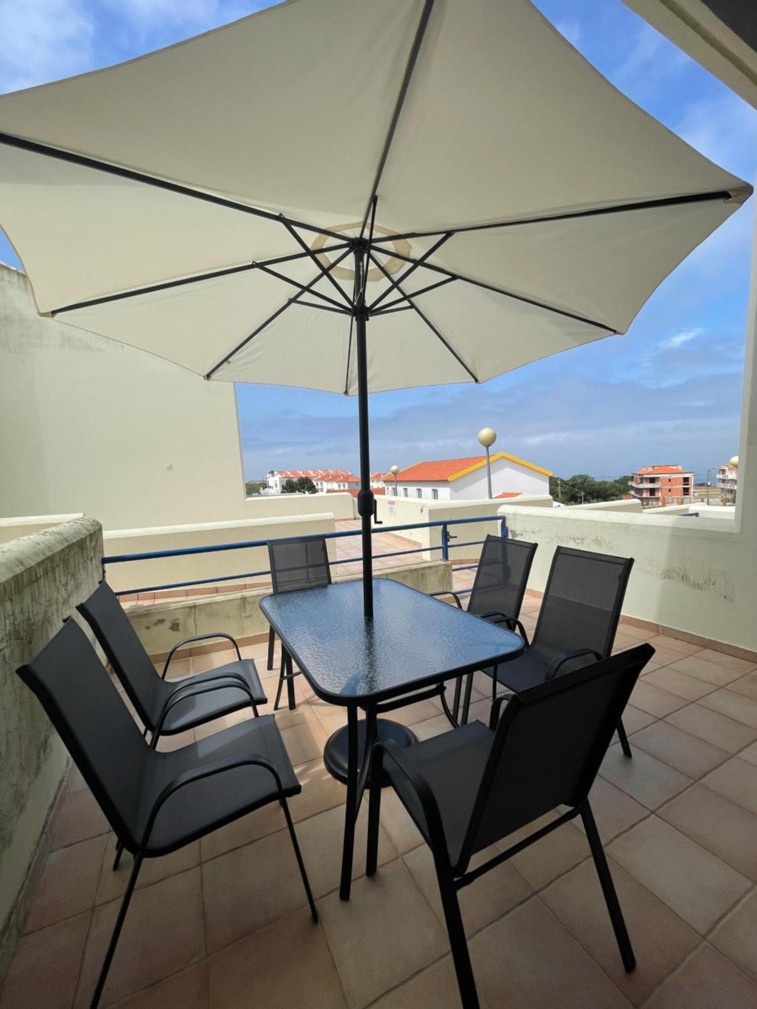 Peniche Master Bedroom With Sea View Balcony, Private Bathroom, Shared Kitchen, Swimming Pool, Surfing Resort Атогия да Балея Екстериор снимка